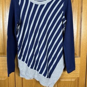 EUC LIZ CLAIBORNE Striped Navy & Gray Sweater w/Asymmetrical Design Long Sleeves
